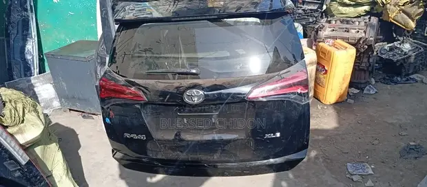 Complete Boot Toyota RAV4 2016-2018 - 1