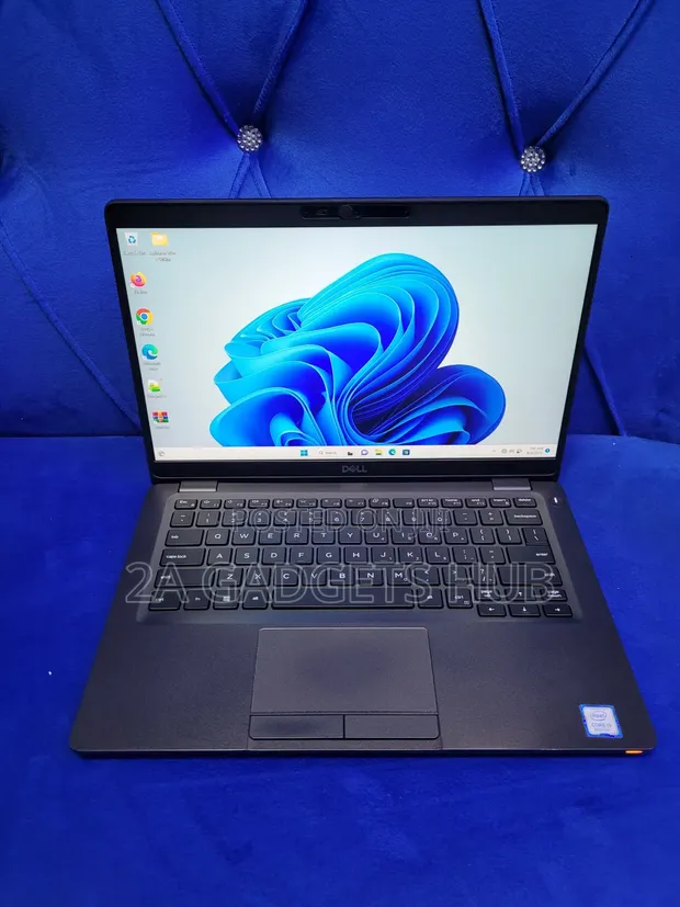 Dell Latitude 5300 2-in-1 Laptop - 8GB RAM, 256GB SSD - 1