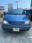Toyota Sienna 2000 Blue - 1