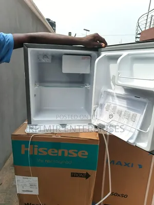 Hisense 44L Bedside Refrigerator - Frost Silver