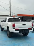 2017 Toyota Tacoma TRD Sport White - 2