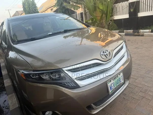 Toyota Venza 2011 Brown - Registered, Full Option - 1