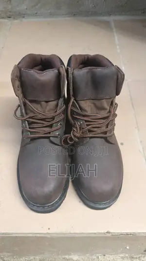 Yahama Unisex Safety Boots - Brand New