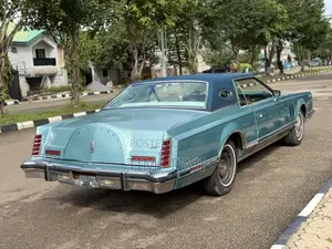 Lincoln Town Car Continental 1981