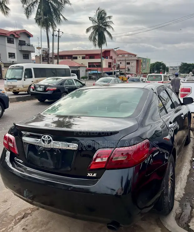 2008 Toyota Camry 2.4 XLE Black - 1