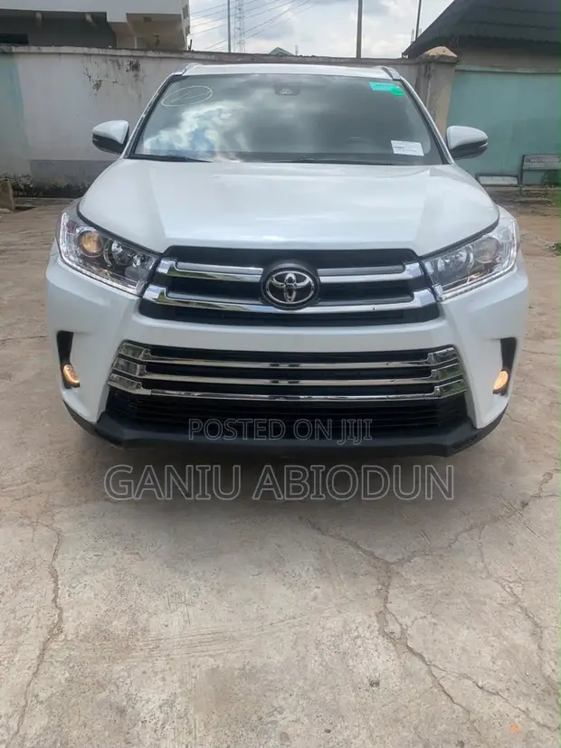 Toyota Highlander 2019 White - 1