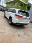 Toyota Highlander 2019 White - 5