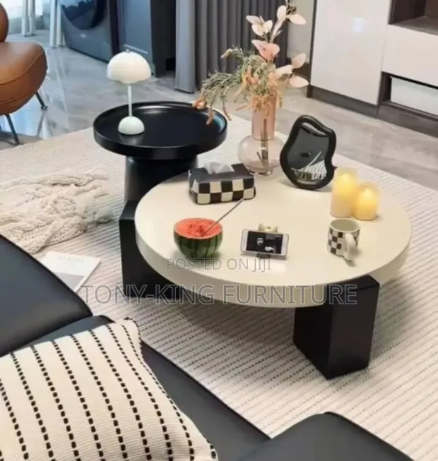 Modern Luxury 2-in-1 Round Coffee Table Set - 1