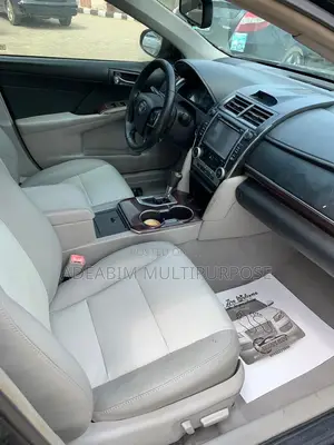 Toyota Camry 2014 XLE V6
