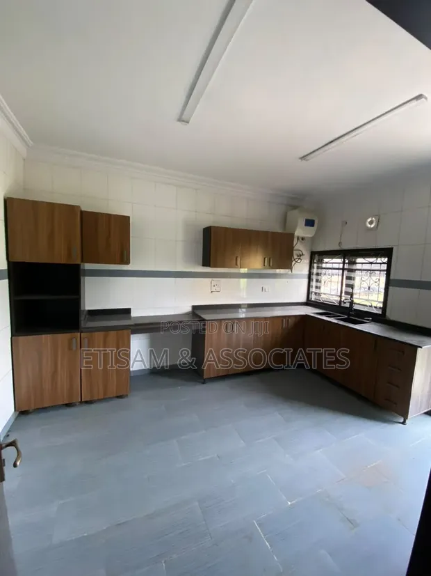 4-Bedroom Townhouse/Terrace in Secured Ikeja GRA for Rent - 1