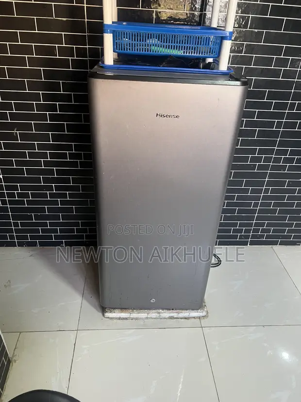 Hisense Refrigerator - Very Clean, Cools in 10 Mins - 1
