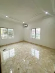 Gidan haya na dakuna 5 a Jabi, Abuja - 1