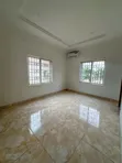 Gidan haya na dakuna 5 a Jabi, Abuja - 4