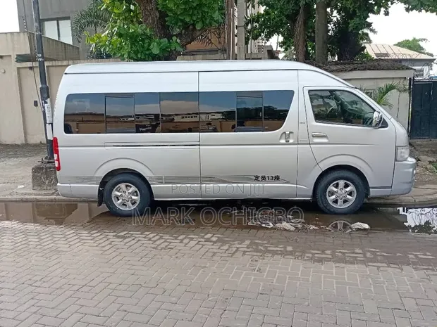 Toyota Hiace Bus for Rent - 1