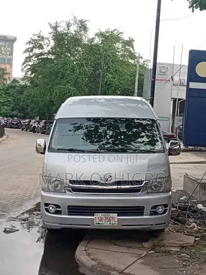 Toyota Hiace Bus for Rent