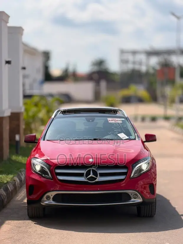 Mercedes-Benz GLA 250 2015 Red - 1