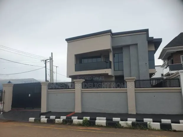 5-Bedroom Duplex for Sale in Oshimili North - 1