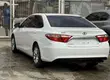 2015 Toyota Camry LE White - 5