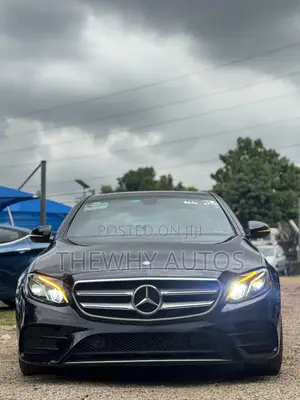 2017 Mercedes-Benz E300 4Matic AWD Sedan
