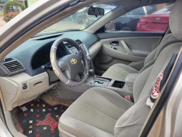 Toyota Camry 2007 Gold - 1