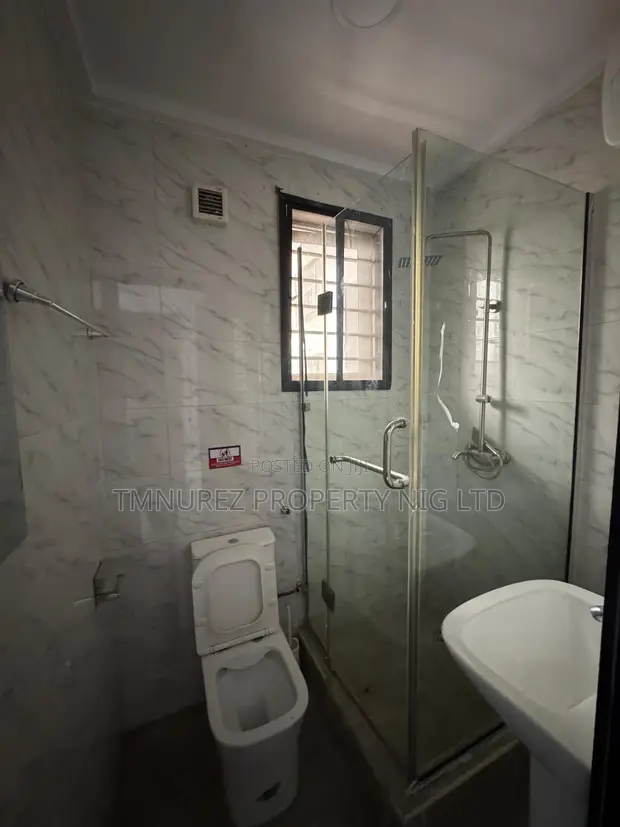 3-Bedroom Apartment with BQ in Lekki Phase 1 - 1
