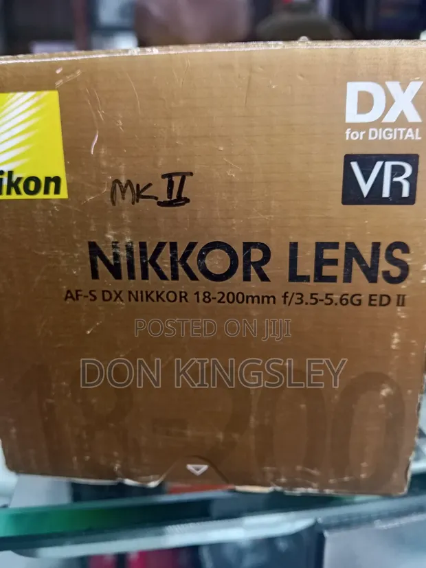 Nikon 18-200mm f/3.5-5.6G ED VR II Zoom Lens - 1