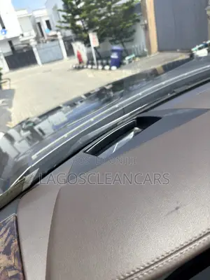 2017 Land Rover Range Rover Vogue LWB