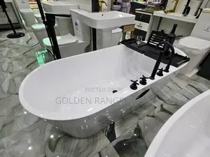 Executive Acrylic Bathtub with Black Mixer Tap