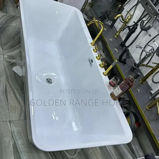 Executive Acrylic Bathtub with Gold Tap - Brand New - 1