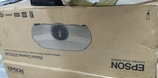 Epson Home Cinema 5050UB 4K PRO-UHD 3LCD Projector - 1