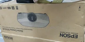 Epson Home Cinema 5050UB 4K PRO-UHD 3LCD Projector