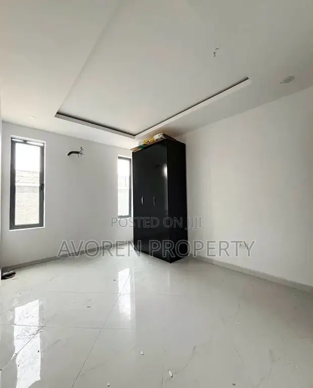 2 Bedroom Apartment for Sale in Lekki Conservation - 1