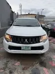 Mitsubishi L200 2018 White - 1