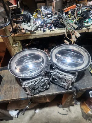Jeep Wrangler Headlight (2020-2025)