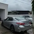 Toyota Camry SE 2018 Silver - 3