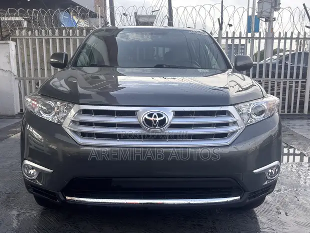 Toyota Highlander Limited 2012 Grey - 1