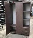 Wardrobe Mai Kofofi Uku na Alatu - 2
