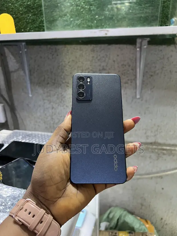 Oppo Reno6 5G 128GB Blue (Amfani da aka yi a UK) - 1