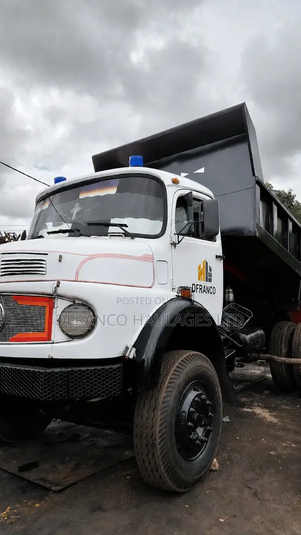 Mercedes-Benz 1513 Tipper (Dump Truck) - 1