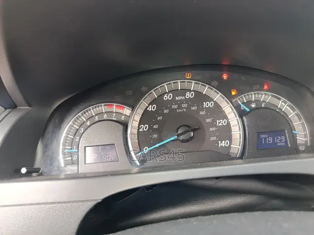 Toyota Camry 2013 Baki - 1