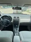 Toyota Corolla 2011 White - 2