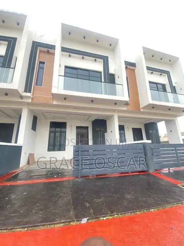 3 Bedroom Semi-Detached Duplex a Garin Ikota, Lekki Sayarwa - 1