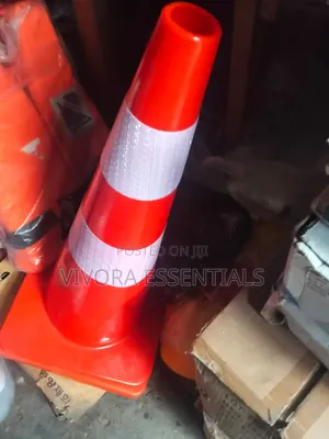 Cone Mai Ɗaukar Haske Mai Ƙarfi don Tsaron Hanya