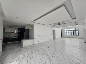Gidan 5 Bedroom Mai Cikakken Kayan Aiki a Banana Island don Hayarwa