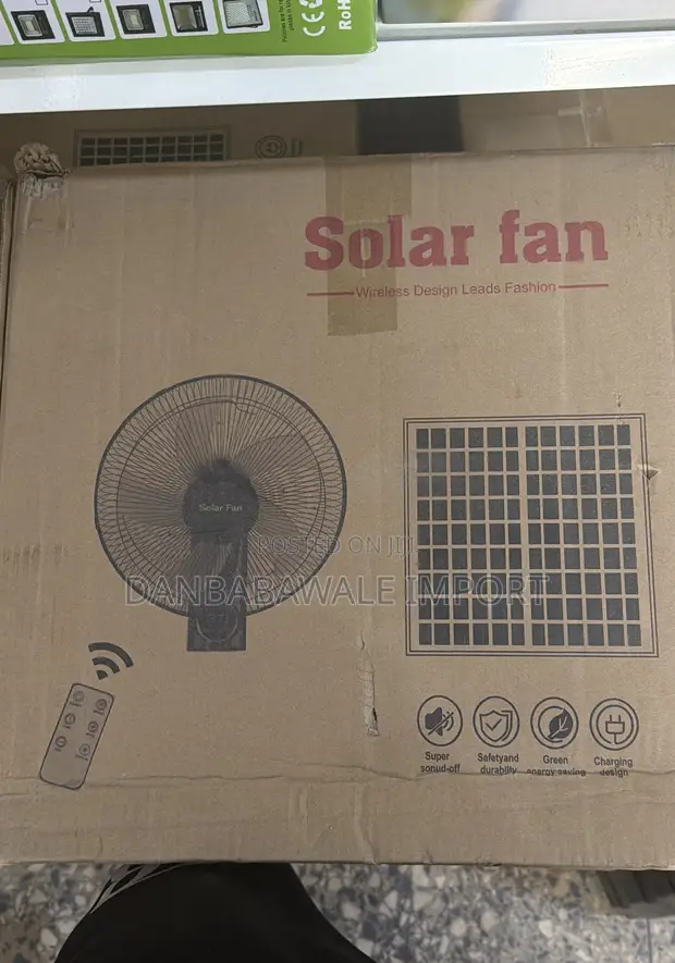 Observer 16" Fan Mai Amfani Da Hasken Rana Mai Sake Gina Jiki - 1