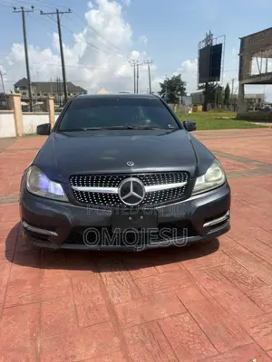 2012 Mercedes-Benz C300 Sport 4Matic Sedan AWD