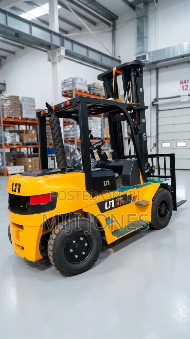 Sabon UN 7 Ton Diesel Forklift - Injin Isuzu - 1