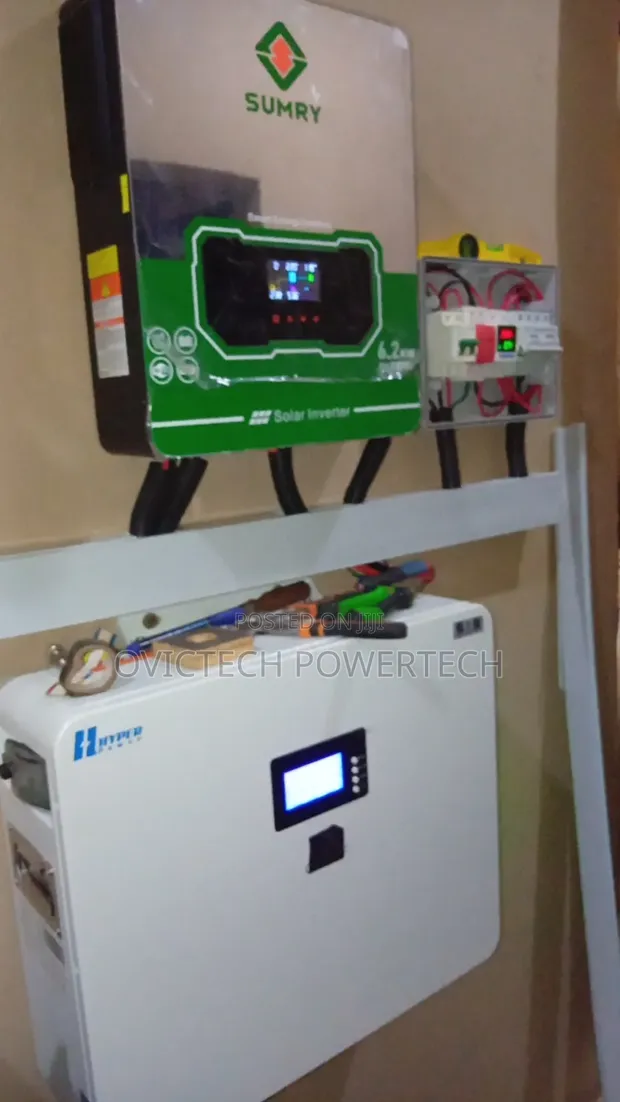 Sana'ar Shigar Solar Panel da Inverter a Benin City - 1