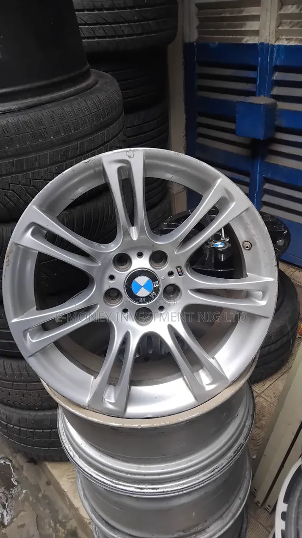 Kafafun Motar BMW F30 18-inch (An Gyara) - 1
