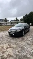 2011 Ford Taurus Black - 1